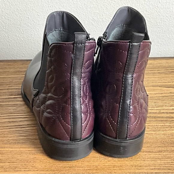 Canal Grande Percy Black and Burgundy Leather Ankle Boots, New in Box - Picture 6 of 7